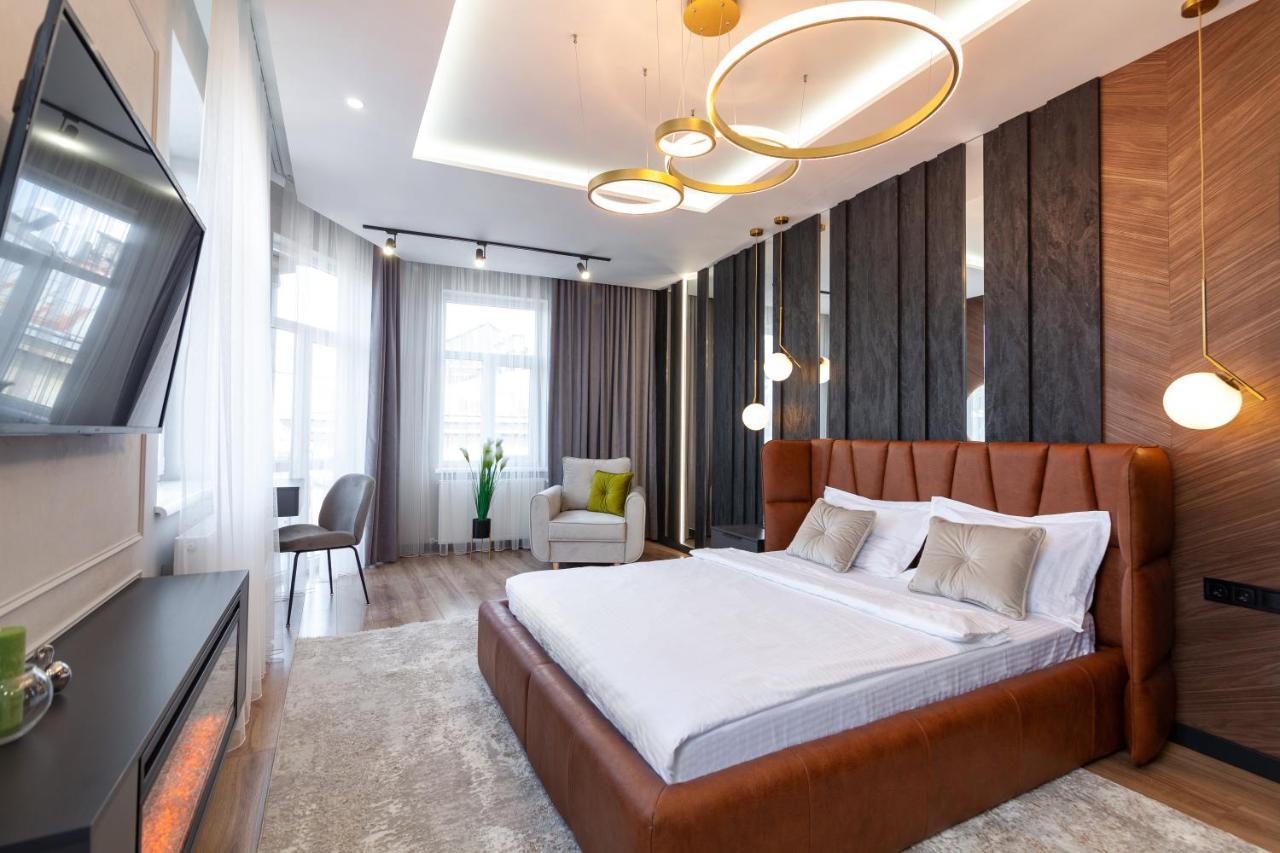Royal Vip Apartment On Gorodotska 31 Лвив Екстериор снимка